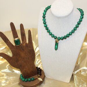 Barse Green Malachite Gemstone and Pendant set